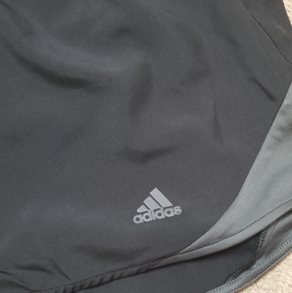 NWT Adidas Run It Shorts - Picture 6 of 7